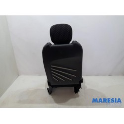 Renault - Captur - Sitz links