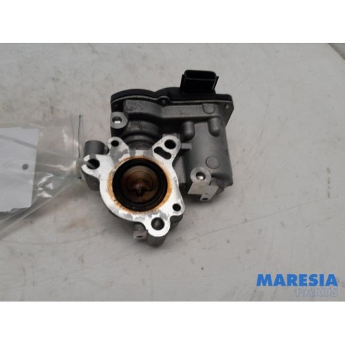 Fiat - Talento - Throttle body