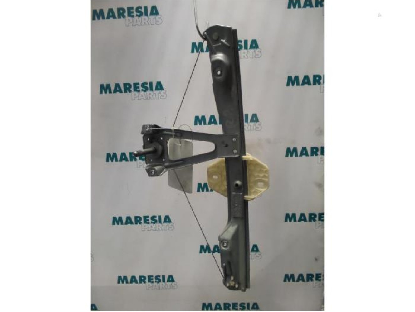 Renault - Clio - Rear door window mechanism 4-door, right