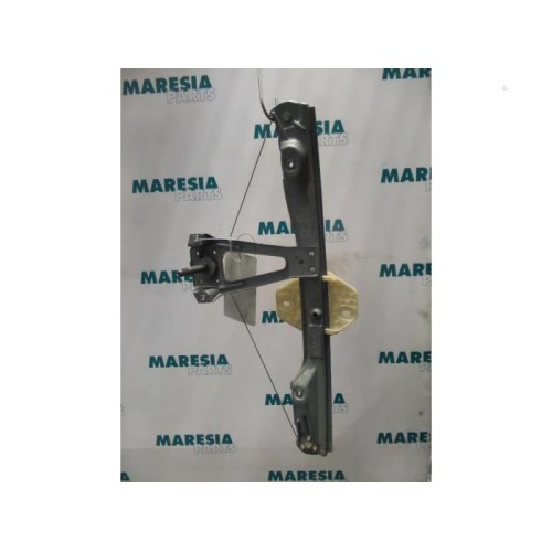 Renault - Clio - Rear door window mechanism 4-door, right