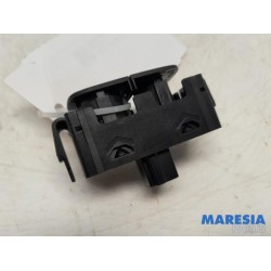 Fiat - Talento - Panic lighting switch