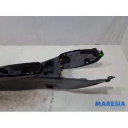 Citroen - C4 Cactus - Middle console