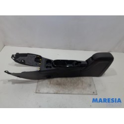 Citroen - C4 Cactus - Middle console