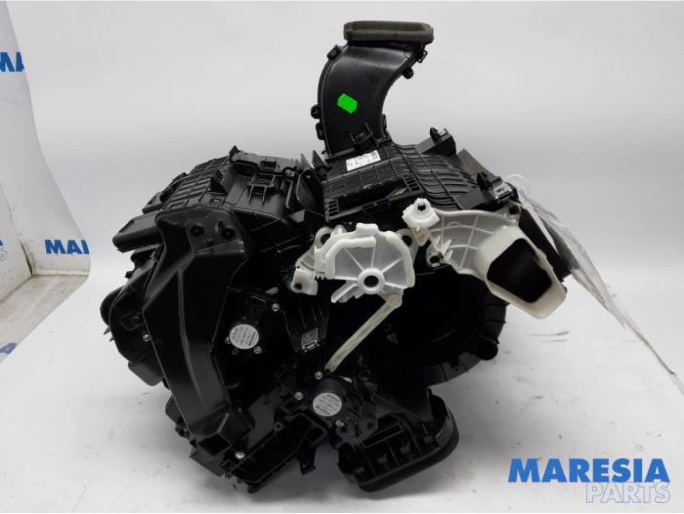 Renault - Captur - Heater housing