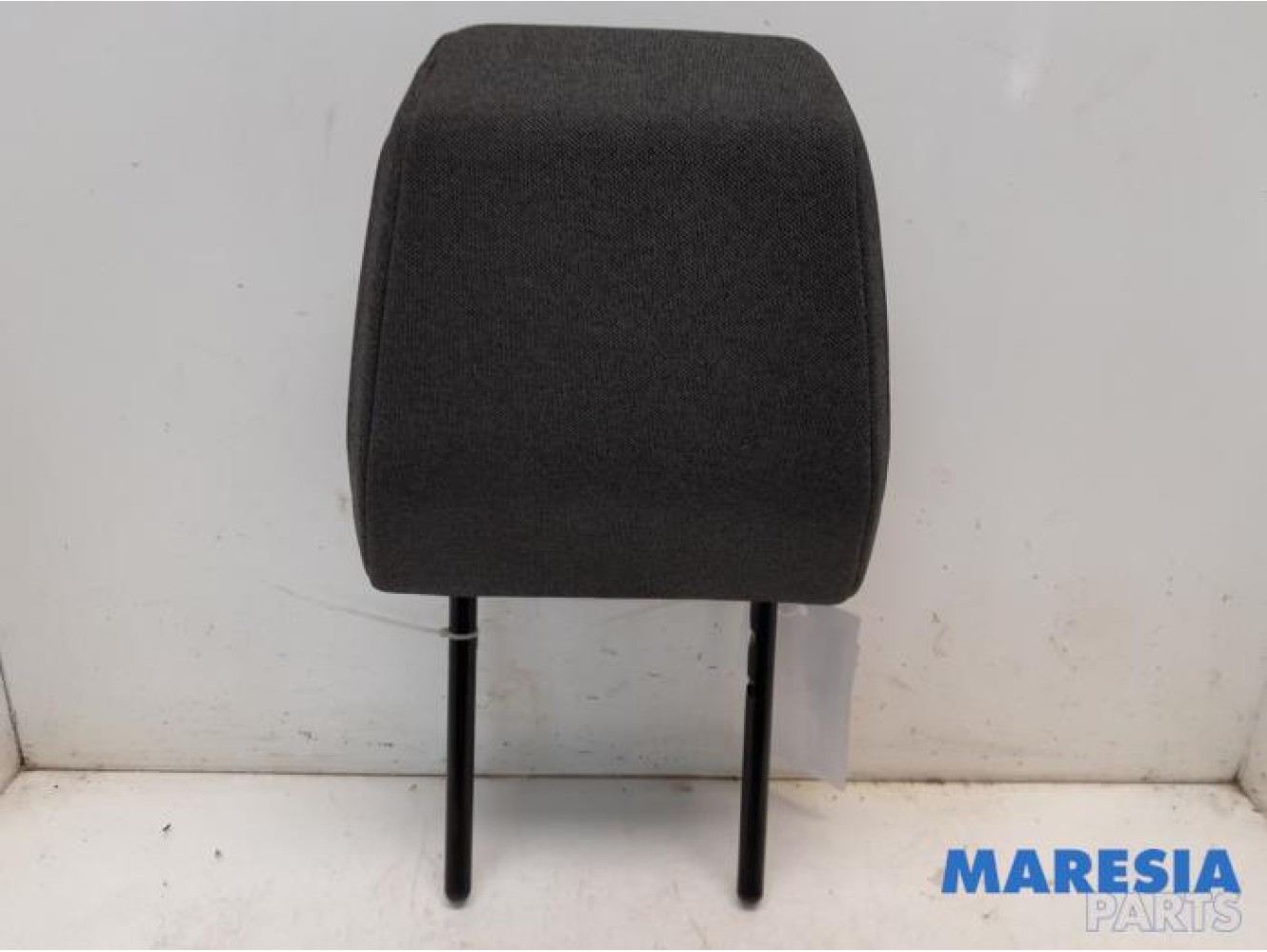 Citroen - C4 - Headrest