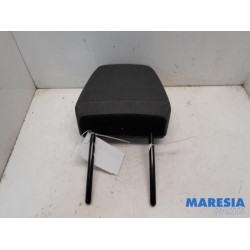 Citroen - C4 - Headrest