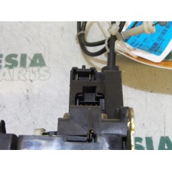 Renault - Megane Scenic - Front door lock mechanism 4-door, right