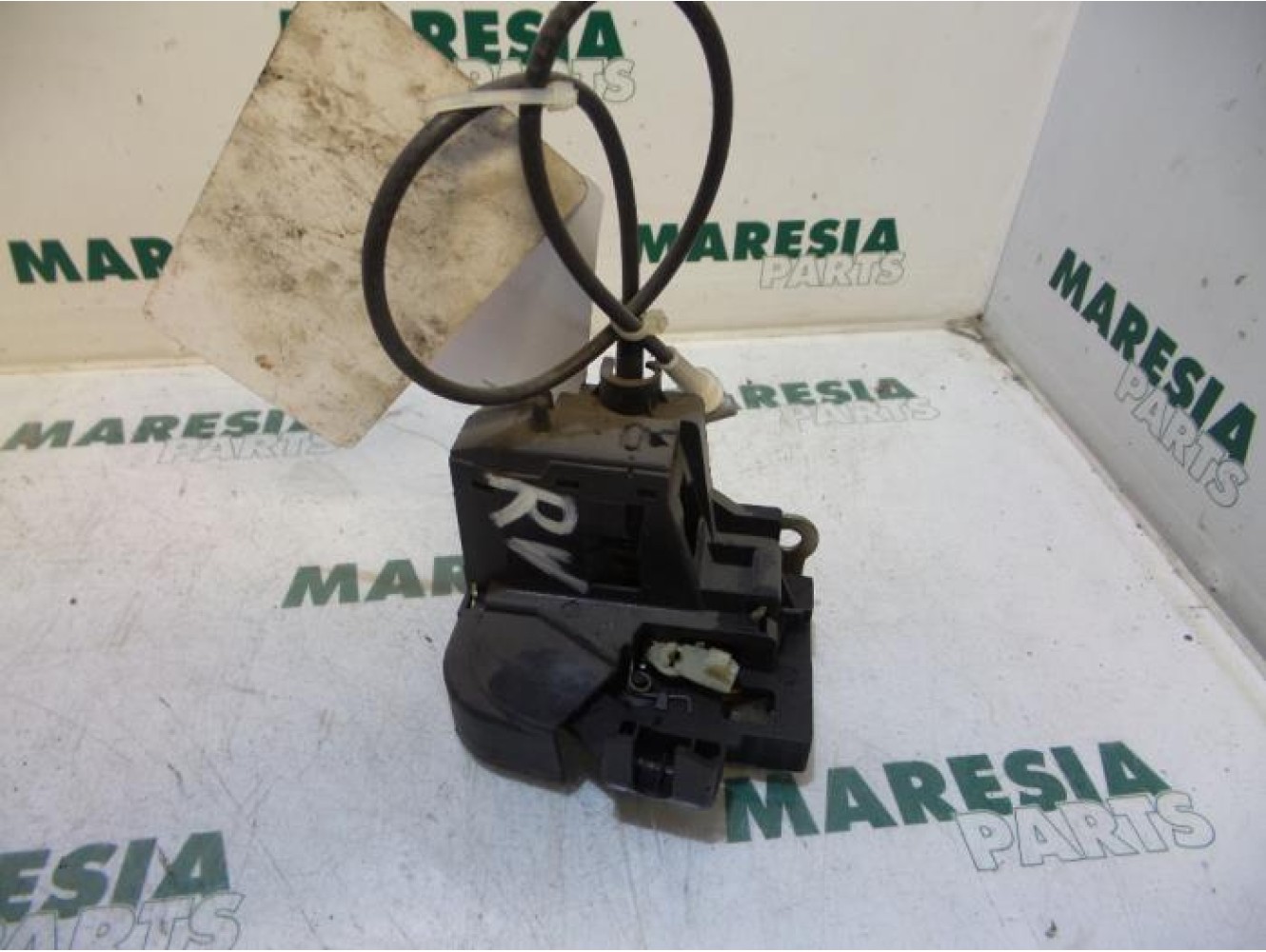 Renault - Megane Scenic - Front door lock mechanism 4-door, right