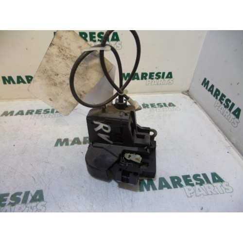 Renault - Megane Scenic - Front door lock mechanism 4-door, right