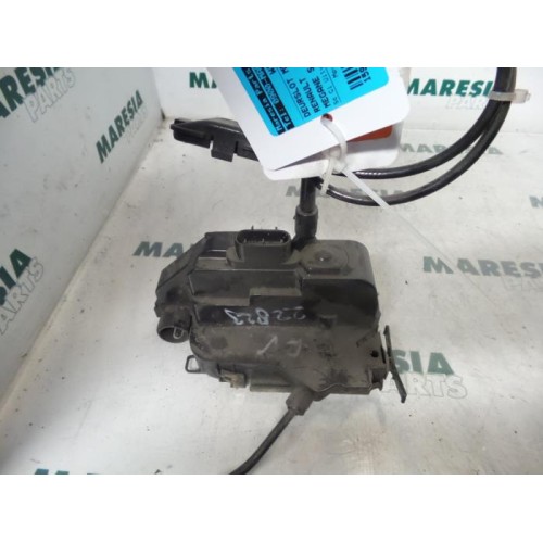 Renault - Megane Scenic - Front door lock mechanism 4-door, right