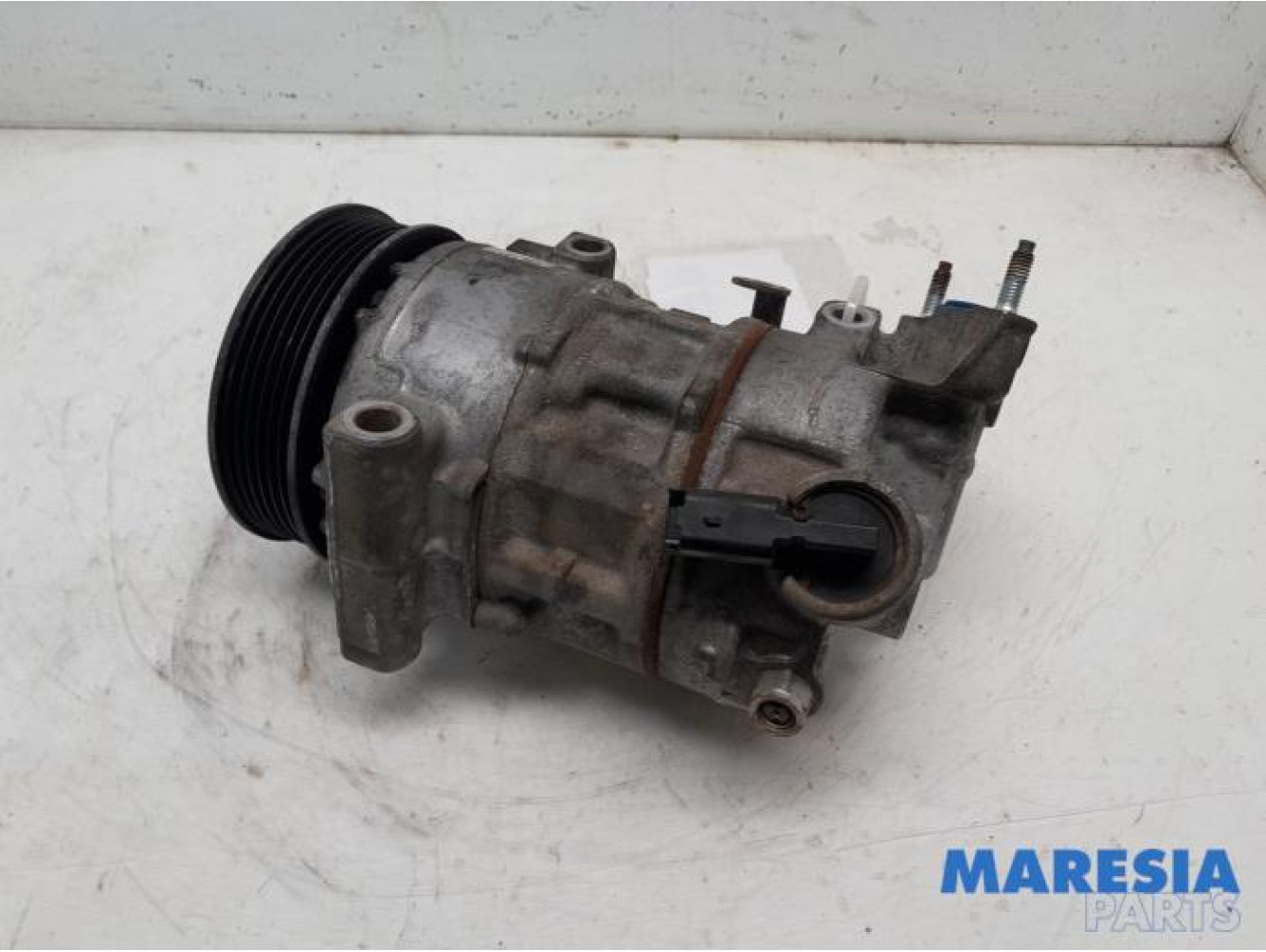 Citroen - C4 Cactus - Air conditioning pump