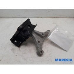 Citroen - C4 Cactus - Engine mount