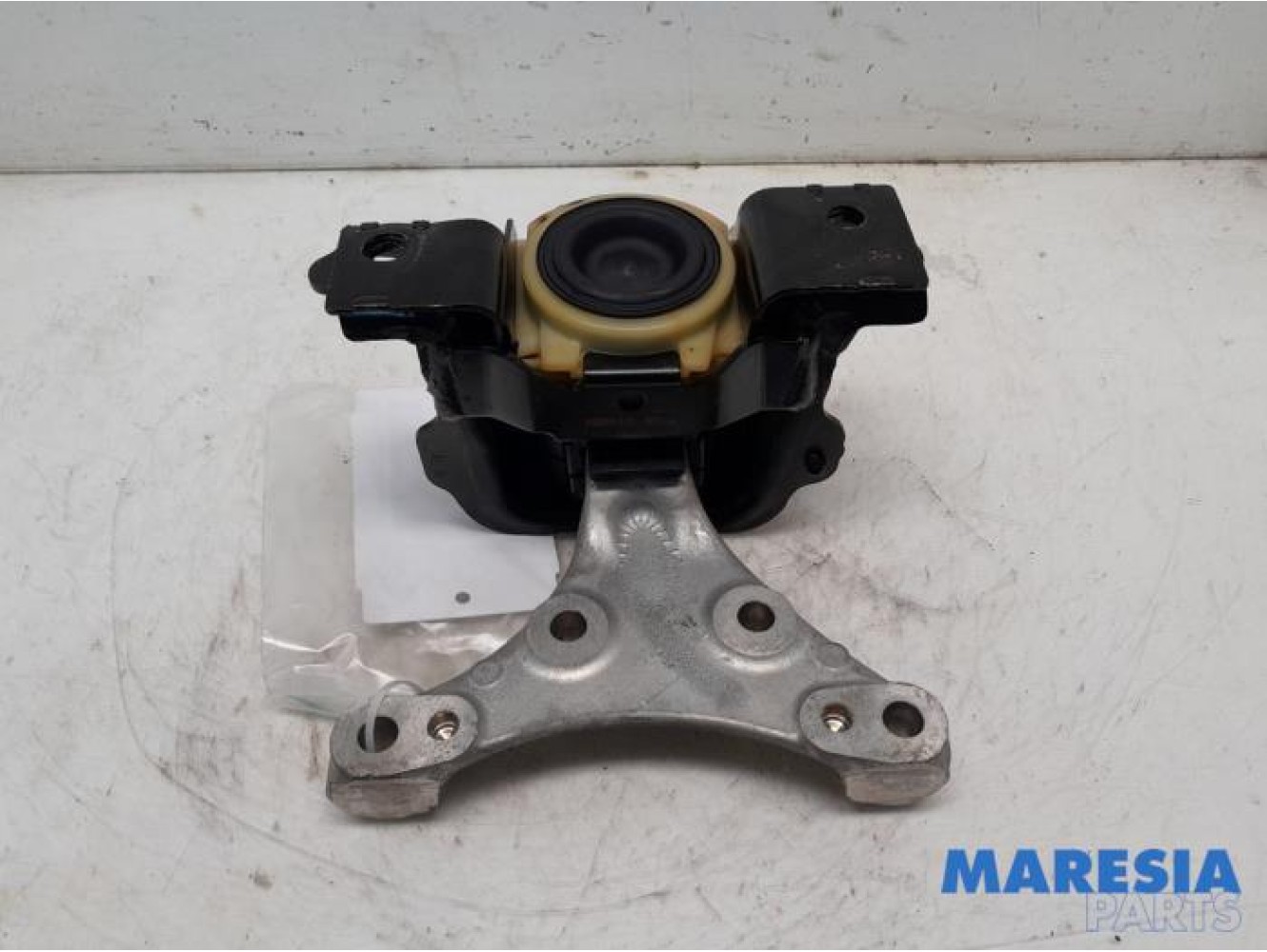 Citroen - C4 Cactus - Engine mount
