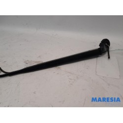 Citroen - C4 Cactus - Front wiper arm