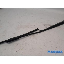 Citroen - C4 Cactus - Front wiper arm