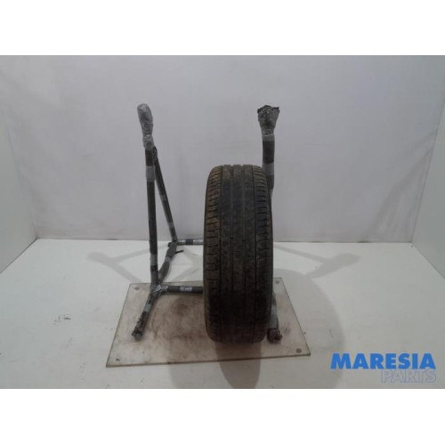 Renault - Captur - Pneu