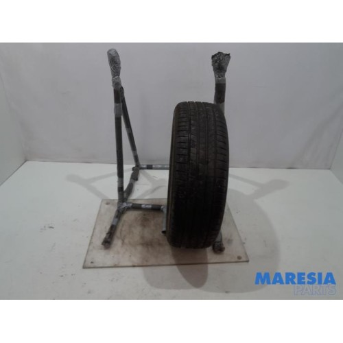 Renault - Captur - Pneu