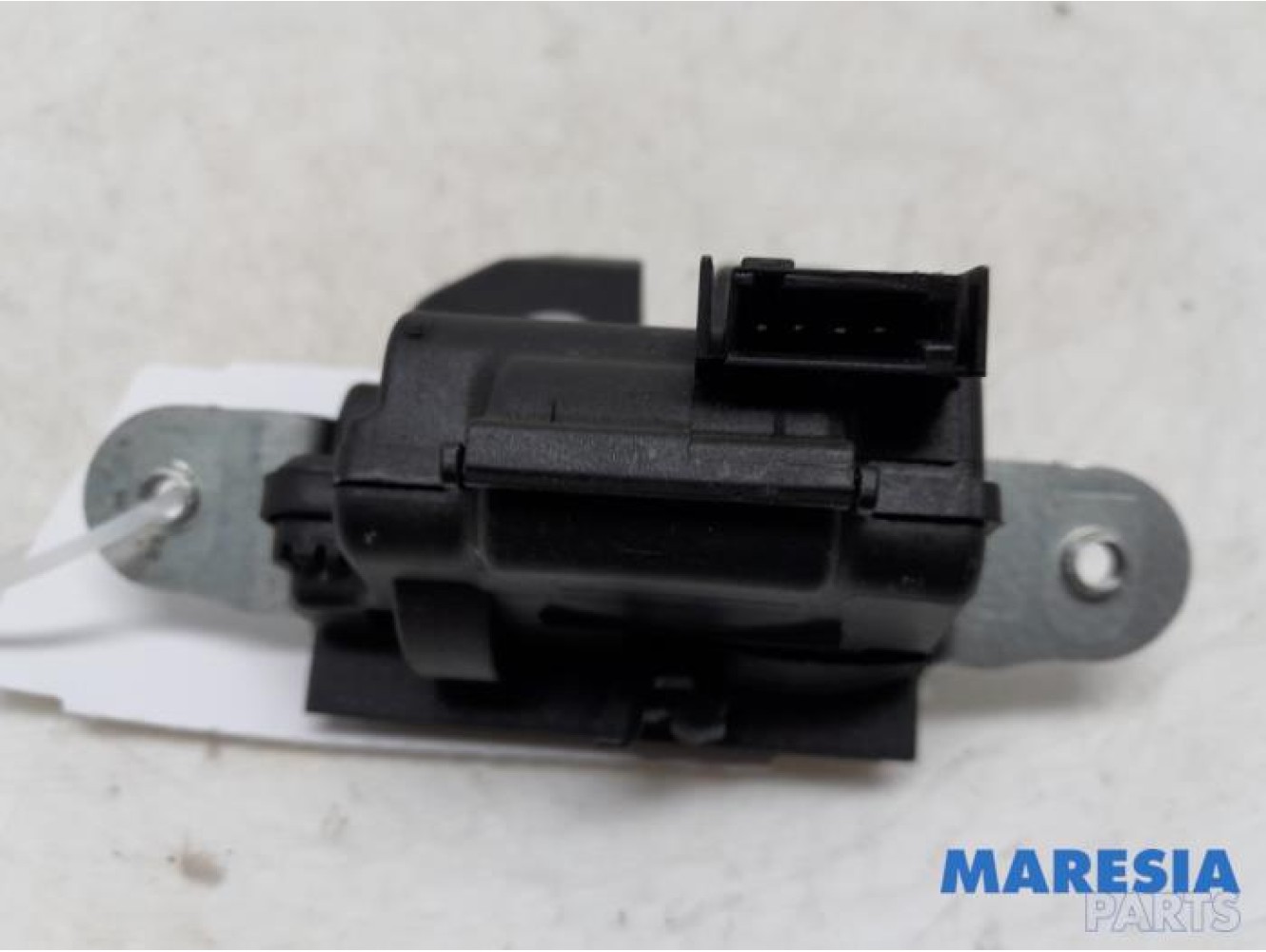 Fiat - Panda - Tailgate lock mechanism