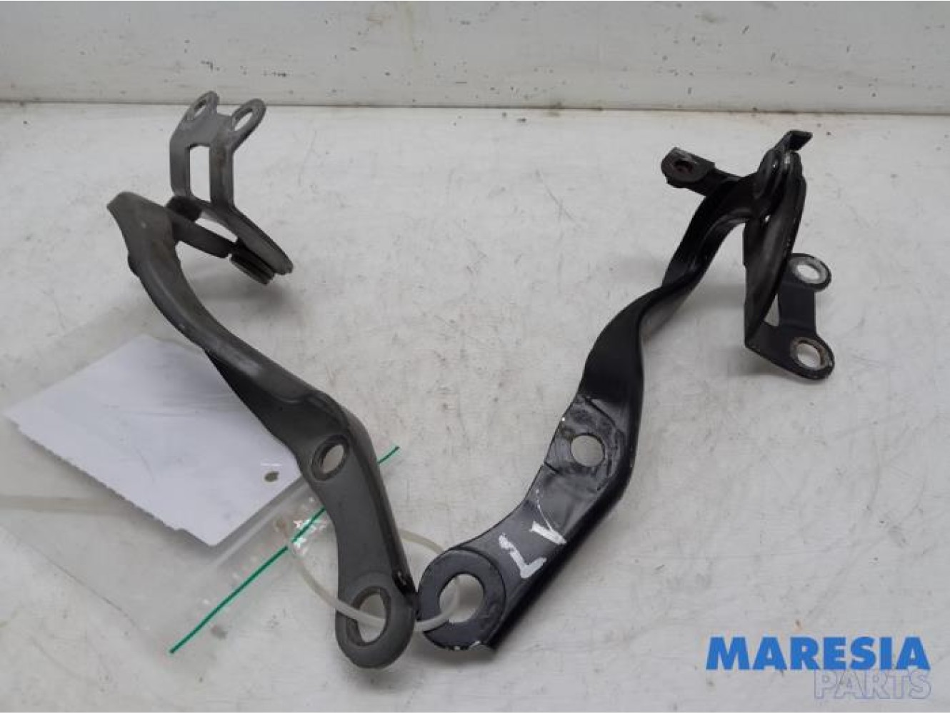 Citroen - C1 - Bonnet Hinge