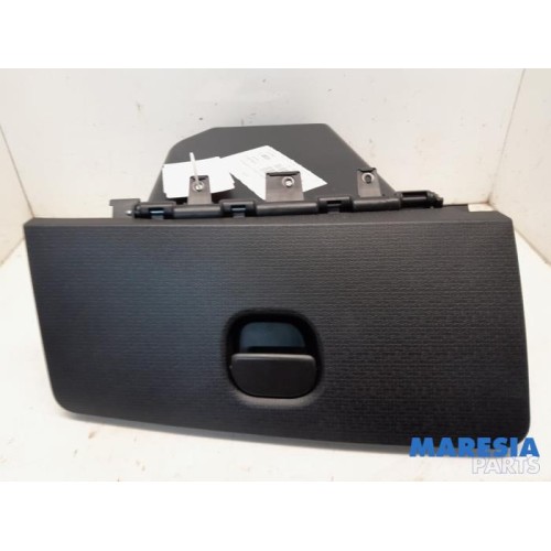 Fiat - Panda - Glovebox
