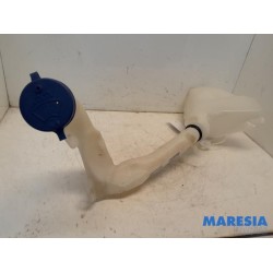 Peugeot - 208 - Front windscreen washer reservoir