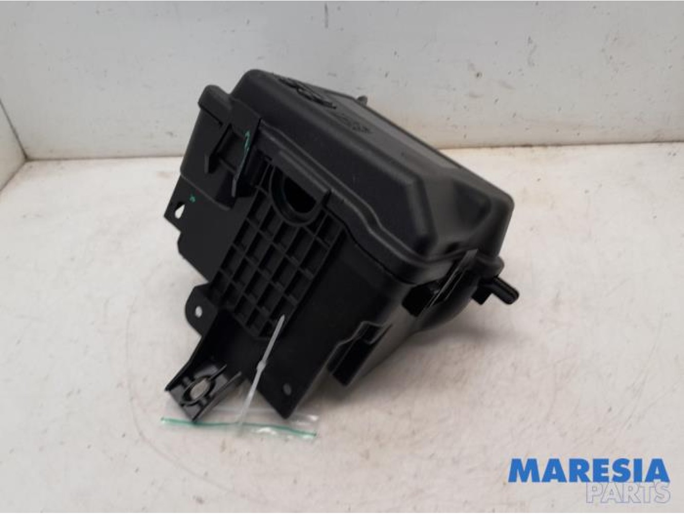 Peugeot - 208 - Fuse box