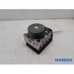 Peugeot - 208 - ABS pump