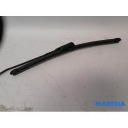 Peugeot - 208 - Front wiper arm