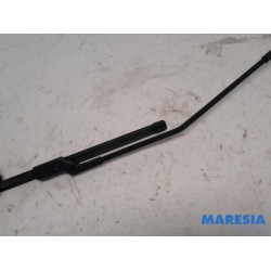 Peugeot - 208 - Front wiper arm