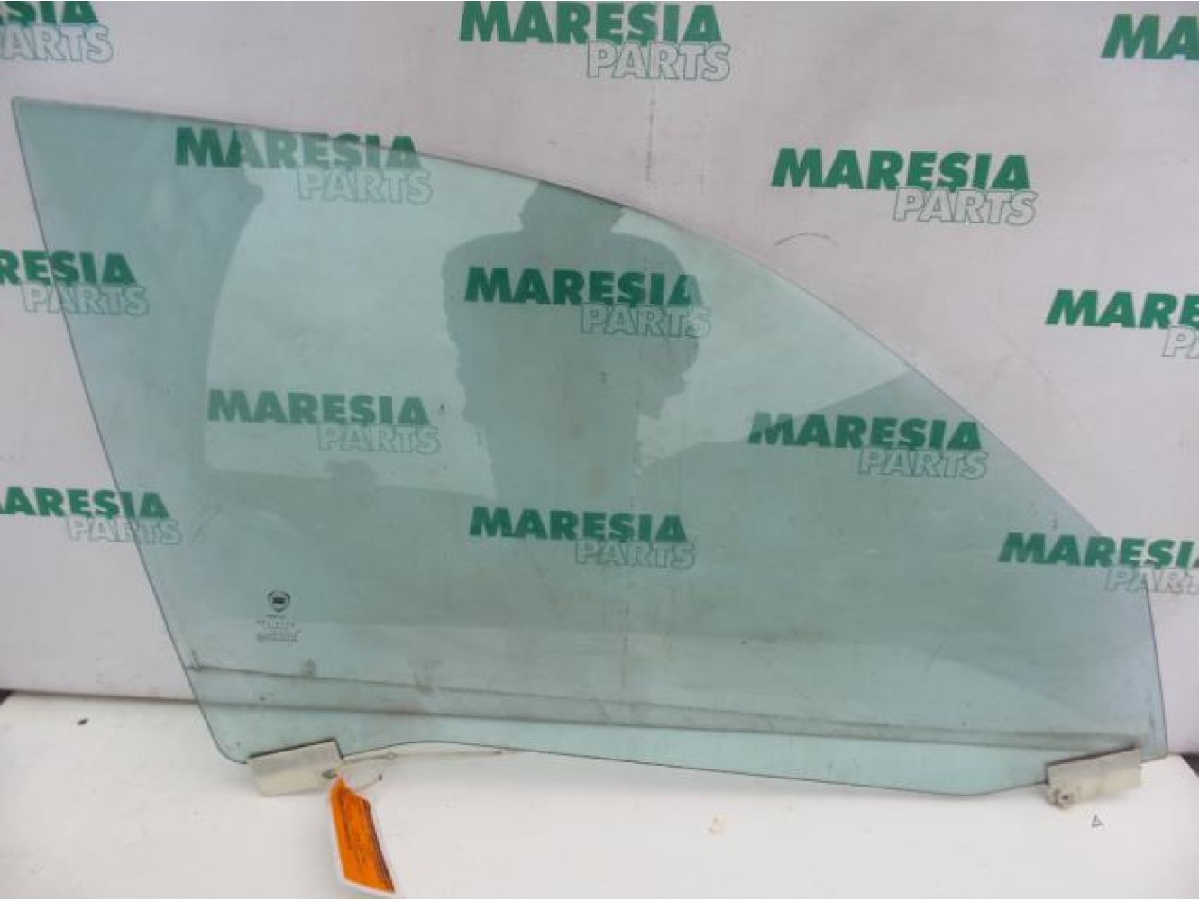 Lancia - Thesis - Door window 4-door, front right