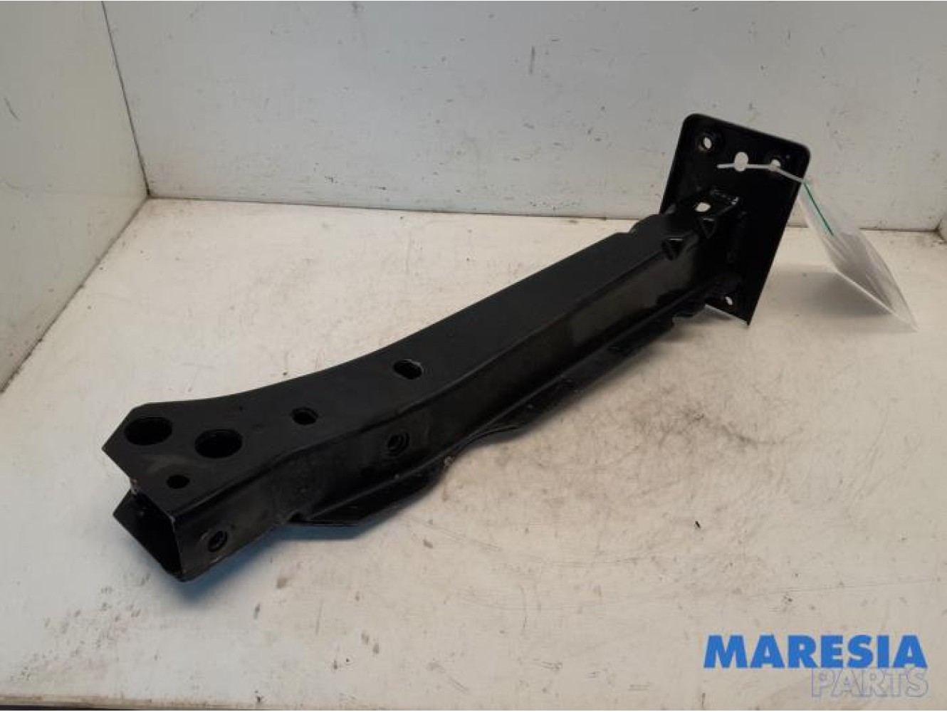 Fiat - 500 - Front wishbone support, right