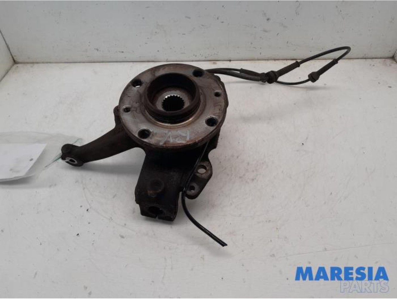 Fiat - 500 - Knuckle, front right