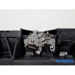 Citroen - C5 Aircross - Lock plate