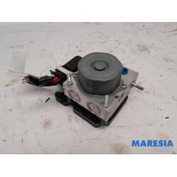 Renault - Captur - ABS pump