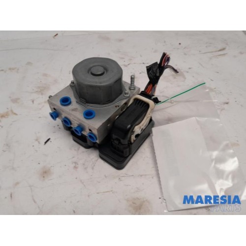 Renault - Captur - ABS Pumpe