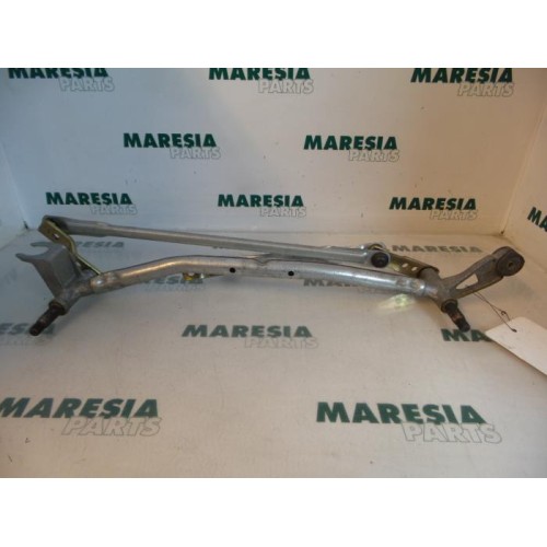 Renault - Megane - Wiper mechanism