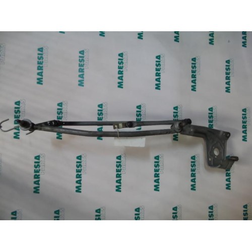 Renault - Megane - Wiper mechanism