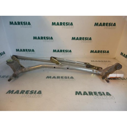 Renault - Megane - Wiper mechanism