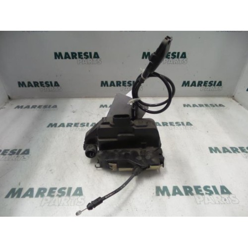 Renault - Megane - Front door lock mechanism 4-door, right