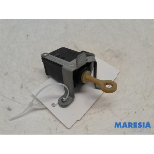 Citroen - C1 - Tailgate motor