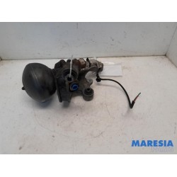 Citroen - C5 - HD controller (suspension)