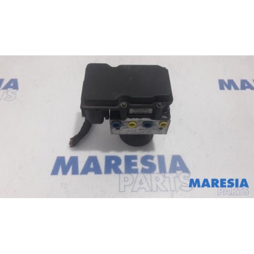 Renault - Trafic - ABS Pomp