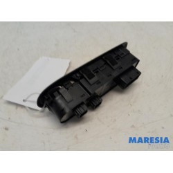 Citroen - C5 - Multi-functional window switch