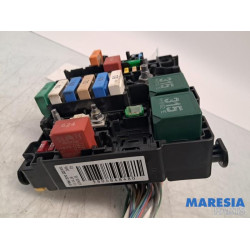 Citroen - C4 Cactus - Fuse box