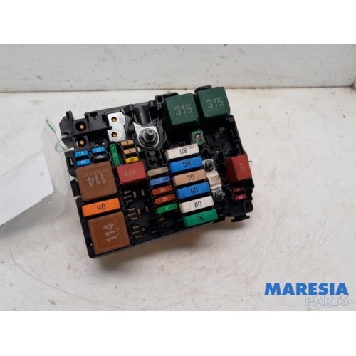 Citroen - C4 Cactus - Fuse box