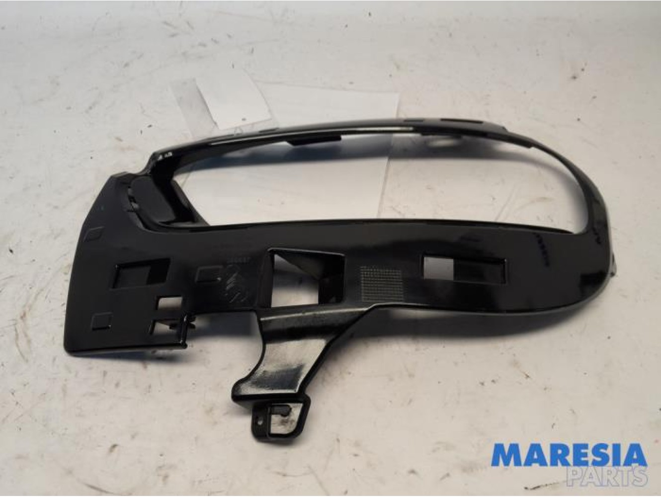 Citroen - C4 Cactus - Bumperlijst links-voor