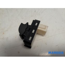 Citroen - C4 Cactus - Electric window switch