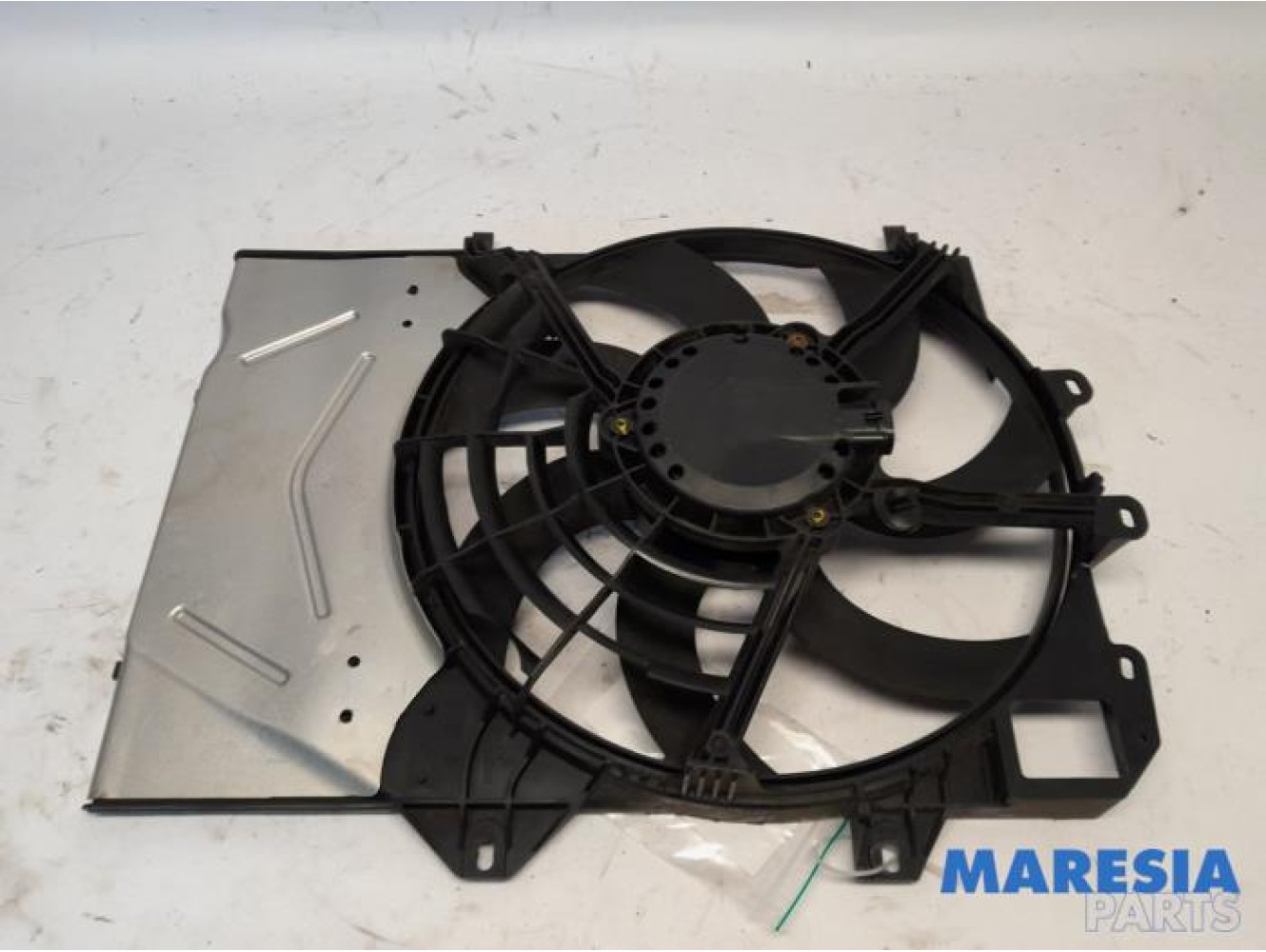 Citroen - C4 Cactus - Fan motor