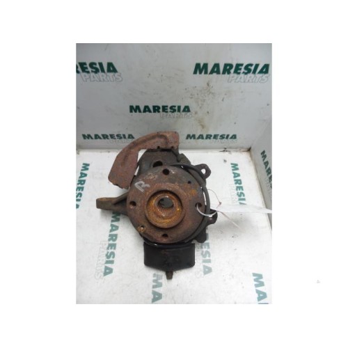 Peugeot - 406 - Knuckle, front right