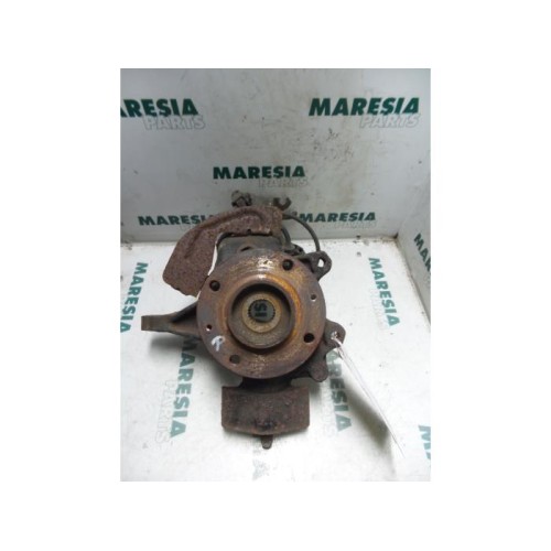 Peugeot - 406 - Knuckle, front right